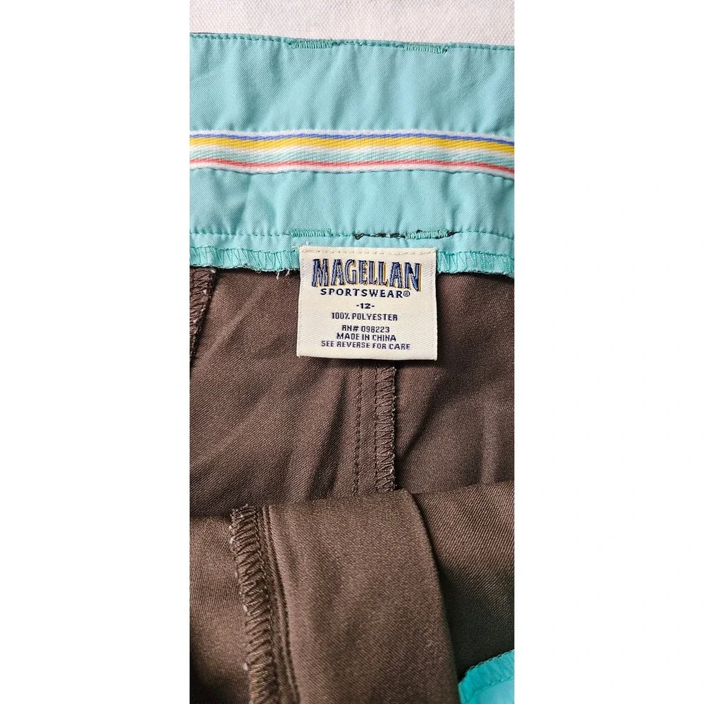 Magellan Sportswear Womens Brown Outdoor Hiking Shorts Size 12‎ Polyester Pocket